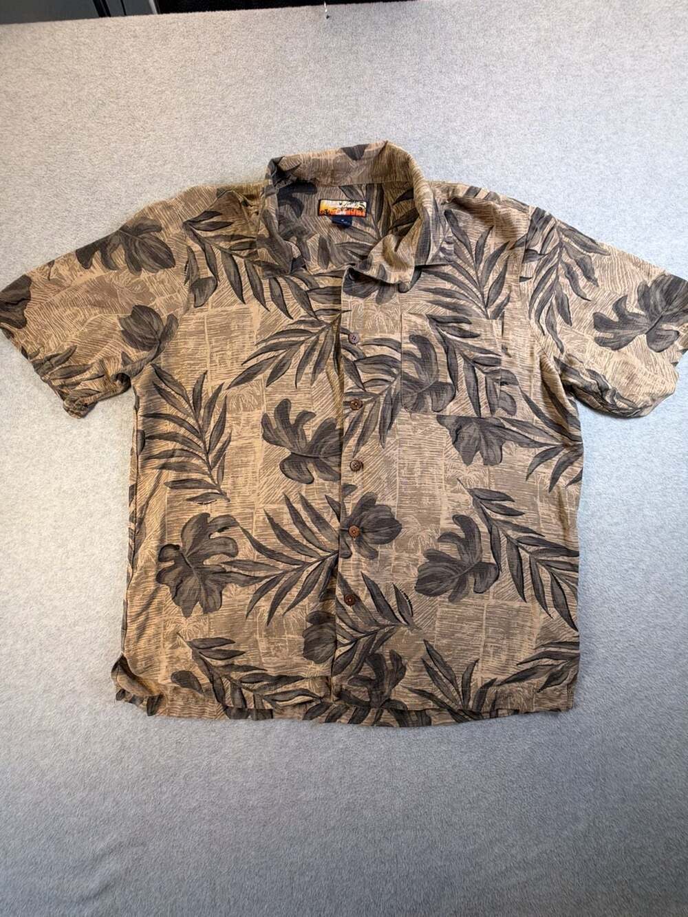 Havana Jack's Cafe Hawaiian Shirt Size M Brown Silk Tropical Palm Leaf
